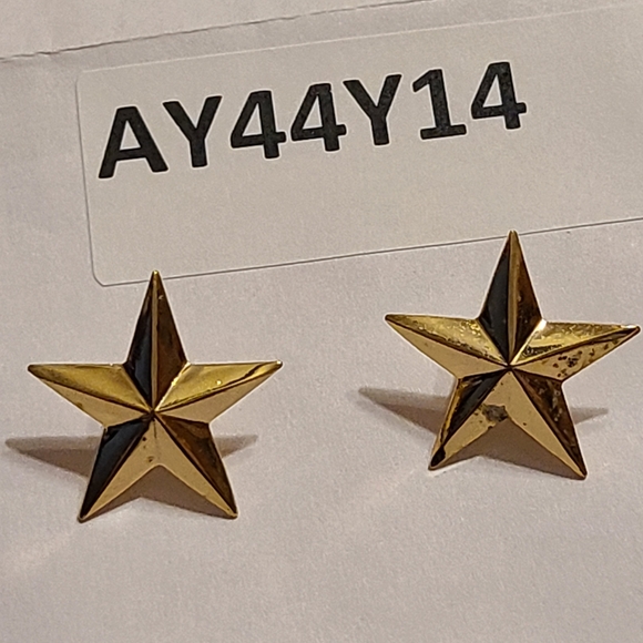 Vintage Jewelry - Vintage Gold Star Earrings